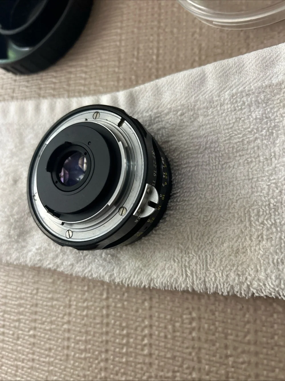 Nikon 28mm Prime Lens in Black with Clear Case